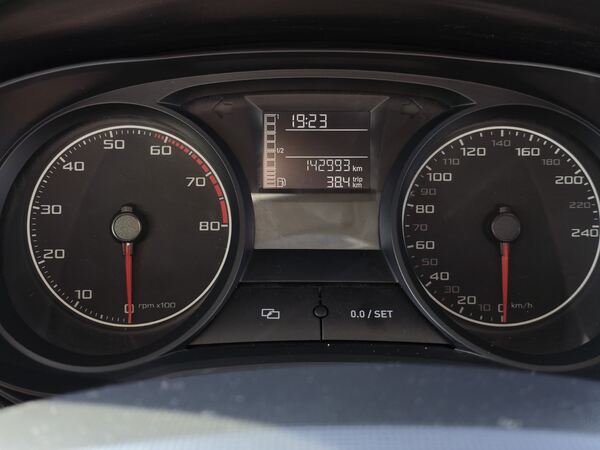 Seat ibiza ST. Carros