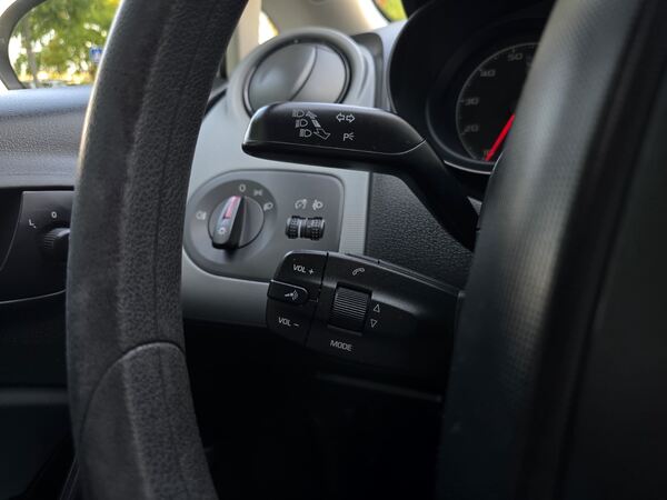 Seat ibiza ST. Carros