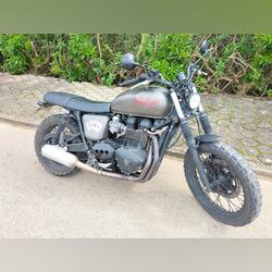 Triumph Bonneville t100. Motos