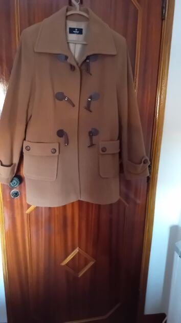Vendo casaco anoraque. Casacos mulher