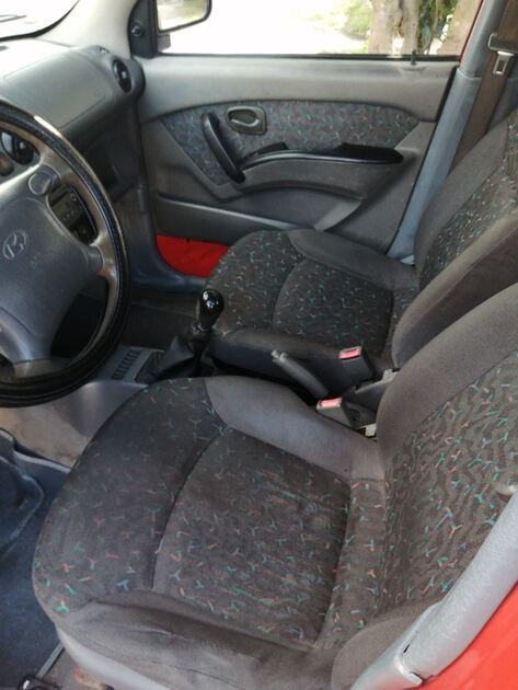 Vendo carro Hiunday atos 1000cc de 2001 . Carros