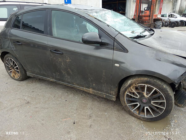 Para peças Fiat Bravo 1.6 D Multijet ano 2008. Carros para Peças