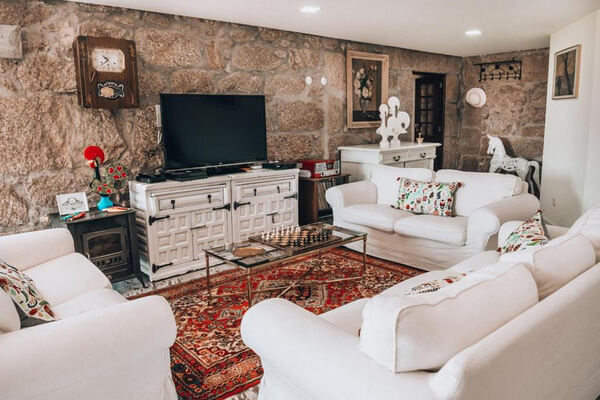 Casa Rústica T3 renovada - Panque / Barcelos (2979. Casa e apartamentos para vender