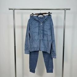 fato treino de mulher. Roupa Desportiva