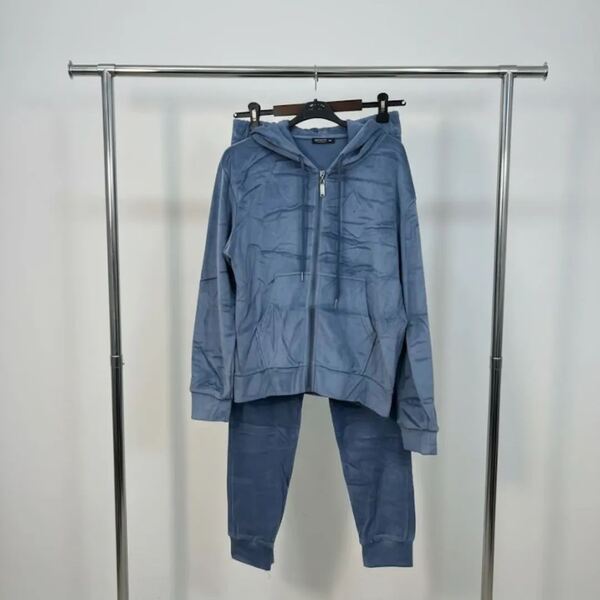 fato treino de mulher. Roupa Desportiva