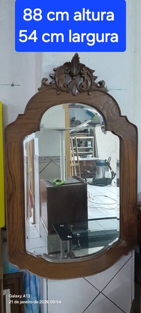 espelho antigo de parede. Espelhos