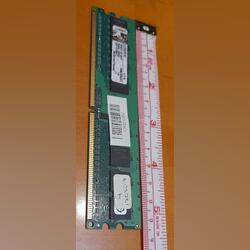 Memória RAM DDR2 de 512 Kingston. Memórias RAM. Leiria.   computador de mesa   Muito bom