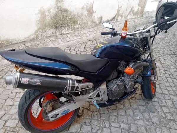 Honda Hornet . Motos