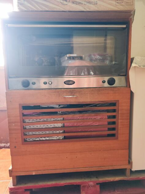 Forno Industrial ou Semi-industrial da marca UNOX . Fornos