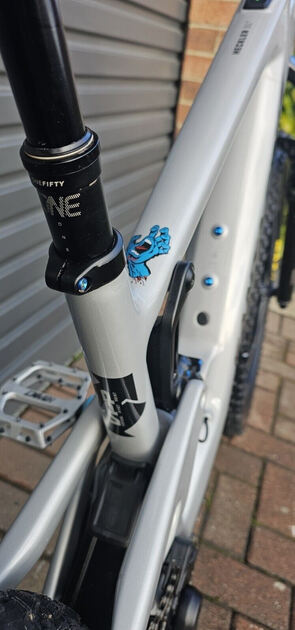 Bicicleta elétrica média Santa Cruz Heckler SL C 2. Bicicletas