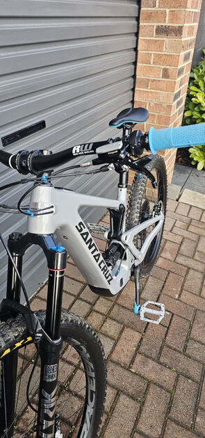 Bicicleta elétrica média Santa Cruz Heckler SL C 2. Bicicletas