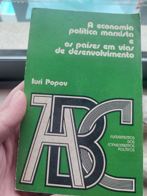 A Economia Marxista e os Países em Desenvolvimento. Livros