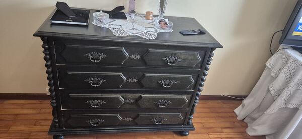 Quanto de casal antigo . Conjuntos de móveis para quarto