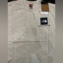 T-shirt the north face. T-shirts para Homem. Fafe. The North Face S / 36 / 8   Cinzento