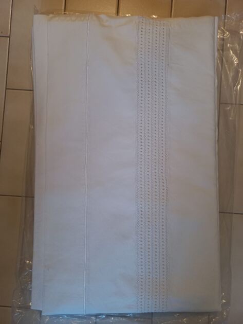 Conjunto de 6 lençóis novos tamanho 200x250cm. Lençóis e Mantas