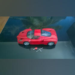 Ferrari Enzo 1:10 Altaya. Auto-modelagem