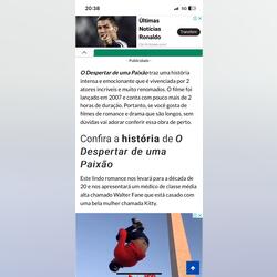 Dois sofás cremes . Sofás e Poltronas