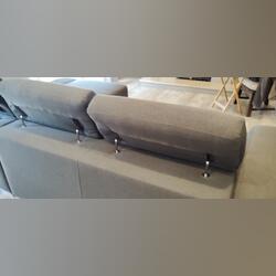 Sofá chaise longue cinza escuro . Sofás e Poltronas