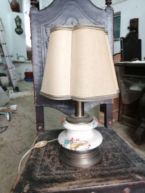 candeiro antigo . Candeeiros