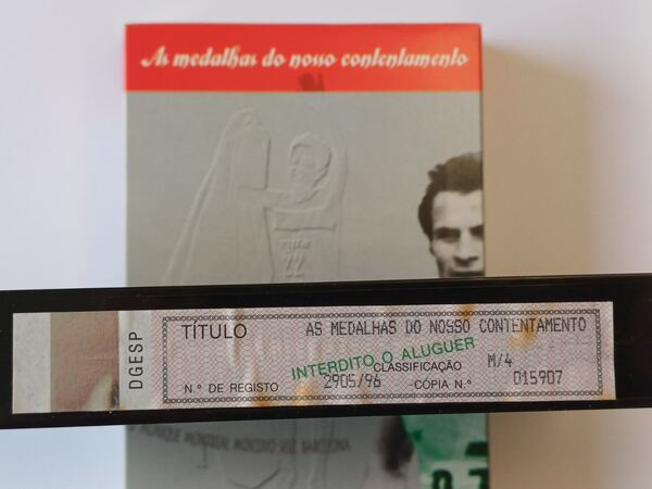 Cassete VHS – As medalhas do nosso contentamento. Filmes e DVDs