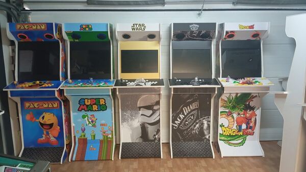 Arcades variadas. Máquina arcade