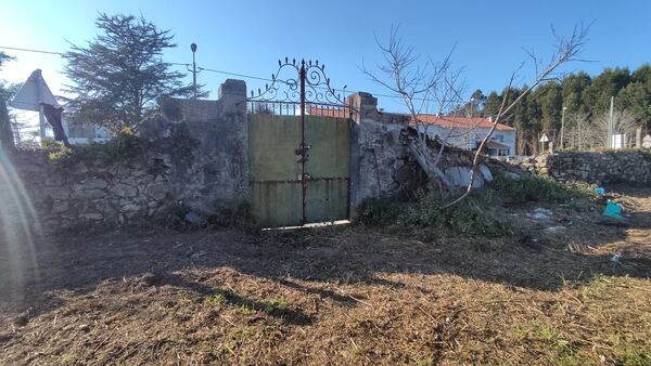 Terreno const. 6.830m2 - Marinhas/Espo. Terreno Rústico