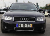 Audi A4 1.9 TDI (100cv). Carros. Cascais. 2002   152.700 km Manual Gasolina 100 cv 5 portas Azul
