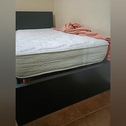 Cama completa de solteiro IKEA . Camas