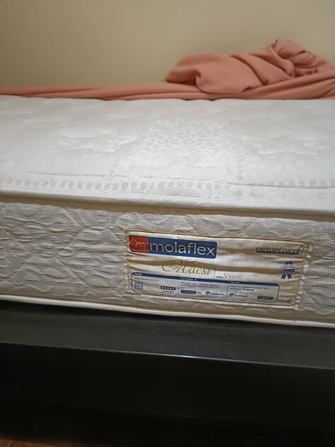 Cama completa de solteiro IKEA . Camas