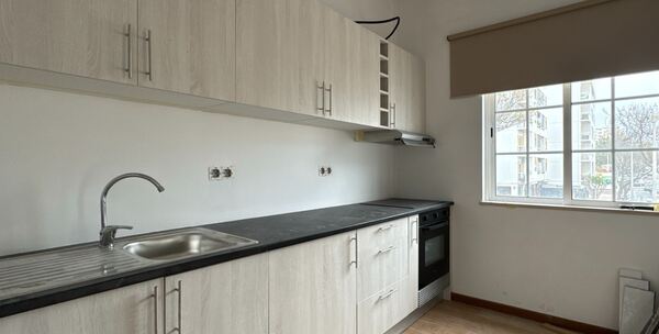 Apartamento novo a estrear para arrendamento anual. Casa e apartamentos para arrendar