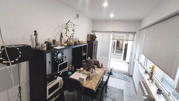 Moradia T4, totalmente  renovada na Póvoa de Varzi. Casa e apartamentos para vender