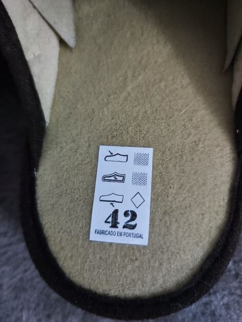 Chinelo de quarto homem de boa qualidade . Outros (sapatos homem)