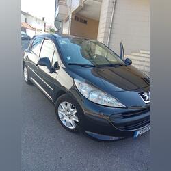 Peugeot 207 1.4HDI. Carros. Santa Maria da Feira. 2008   195.000 km  Diesel 5 portas Preto Ar condicionado Vidros eléctricos