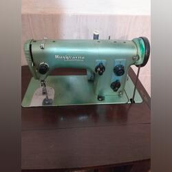 maquina costura vintage. Máquinas de Coser Antigas. Marinha Grande. Husqvarna     Aceitável Doméstico