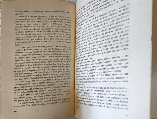 Raízes (vol I e II) - Alex Haley. Livros