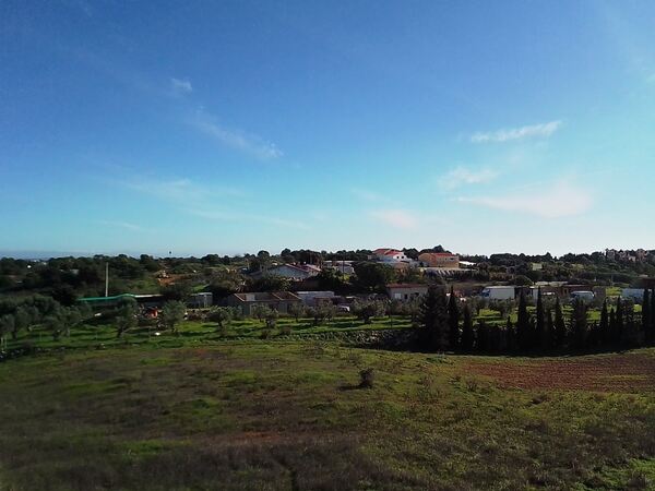 Quinta com Piscina e Vista Mar em Local Calmo Vila. Casa e apartamentos para vender