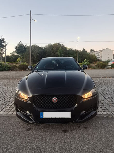 🐆 Jaguar XE R.Sport 2.0D. Carros
