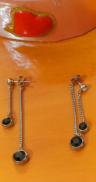  Brincos - Mulher. Brincos