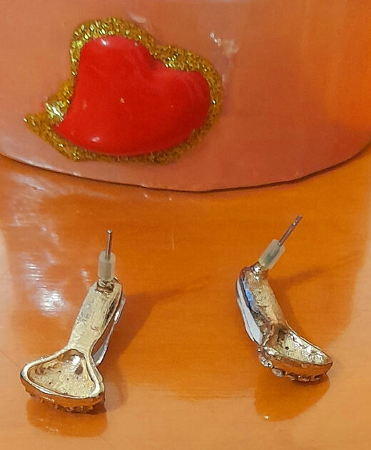  Brincos - Mulher. Brincos