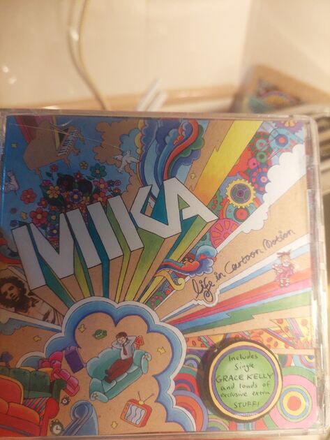 Cd MIKA. Vinil, CDs