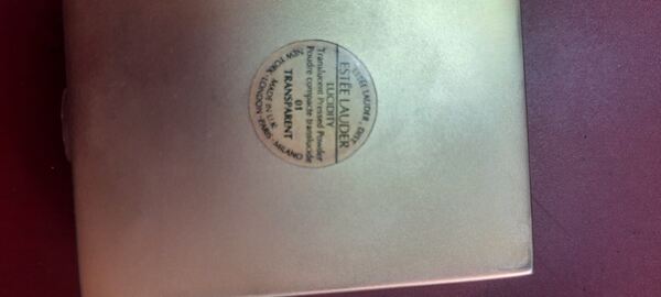 caixa Estée Lauder . Outras joias