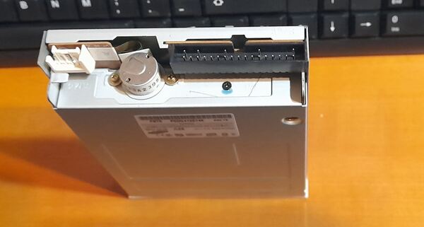 Leitor de disquetes. Outros (Componentes)