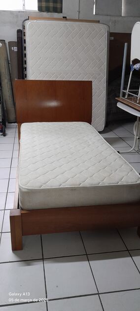 Cama de solteiro nº 2. Camas