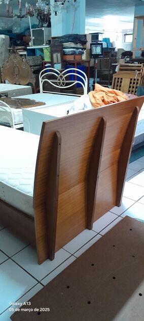 Cama de solteiro nº 2. Camas