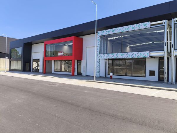 Pavilhões novos na zona industrial de Esposende (2. Lote