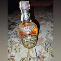 Whisky chivas reagal 12 anos . Whiskey