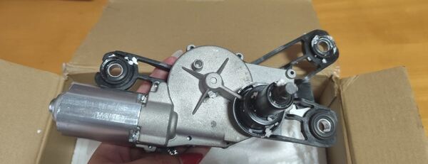 motor para brisas traseiro. Carros