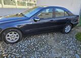 Mercedes-Benz c220d . Carros