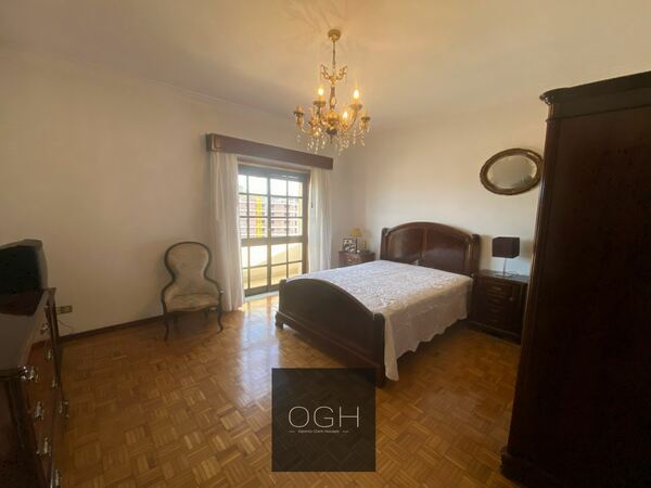 Moradia V5 ao centro de Gondomar, excelentes áreas. Casa e apartamentos para vender