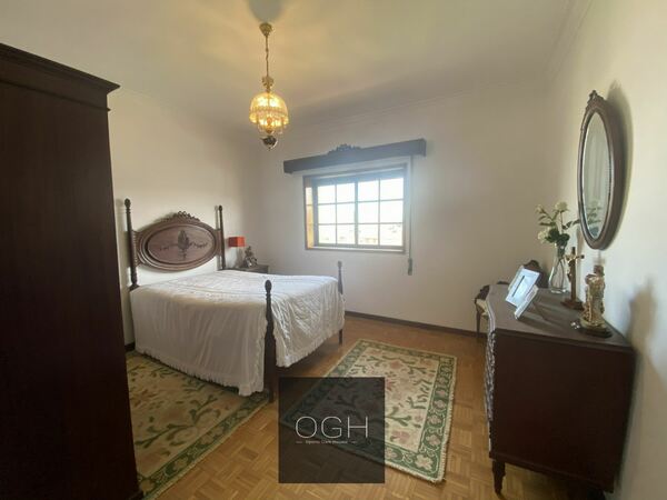 Moradia V5 ao centro de Gondomar, excelentes áreas. Casa e apartamentos para vender